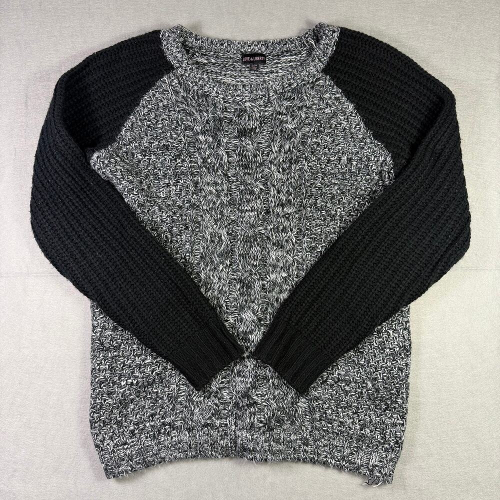Love & Liberty Black & White Knit Sweater Size XL Cable Knit Sleeves